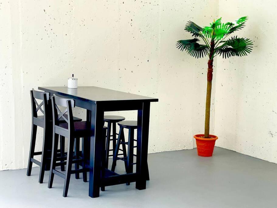 New !!! Entire With Unbeatable Price !!! Near Airport !!!
