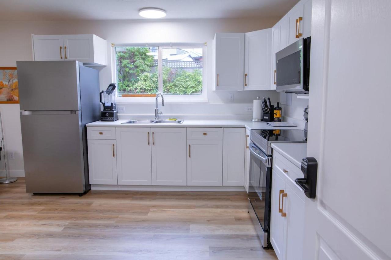 The Vida 1 Bed Pet-friendly * Abbotsford