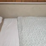 Farhad\'S B&B