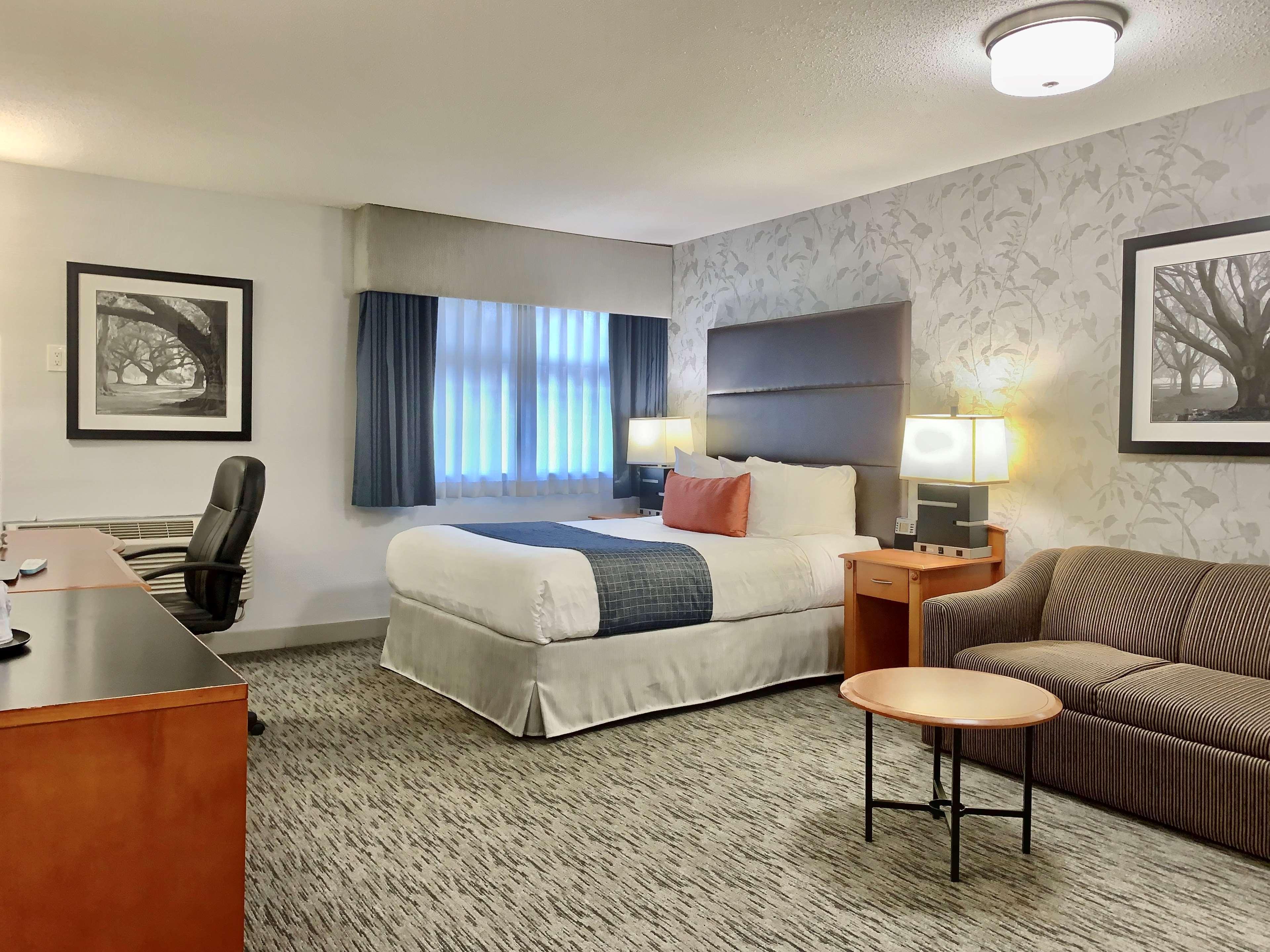Hotel Western Regency And Conference Centre Abbotsford