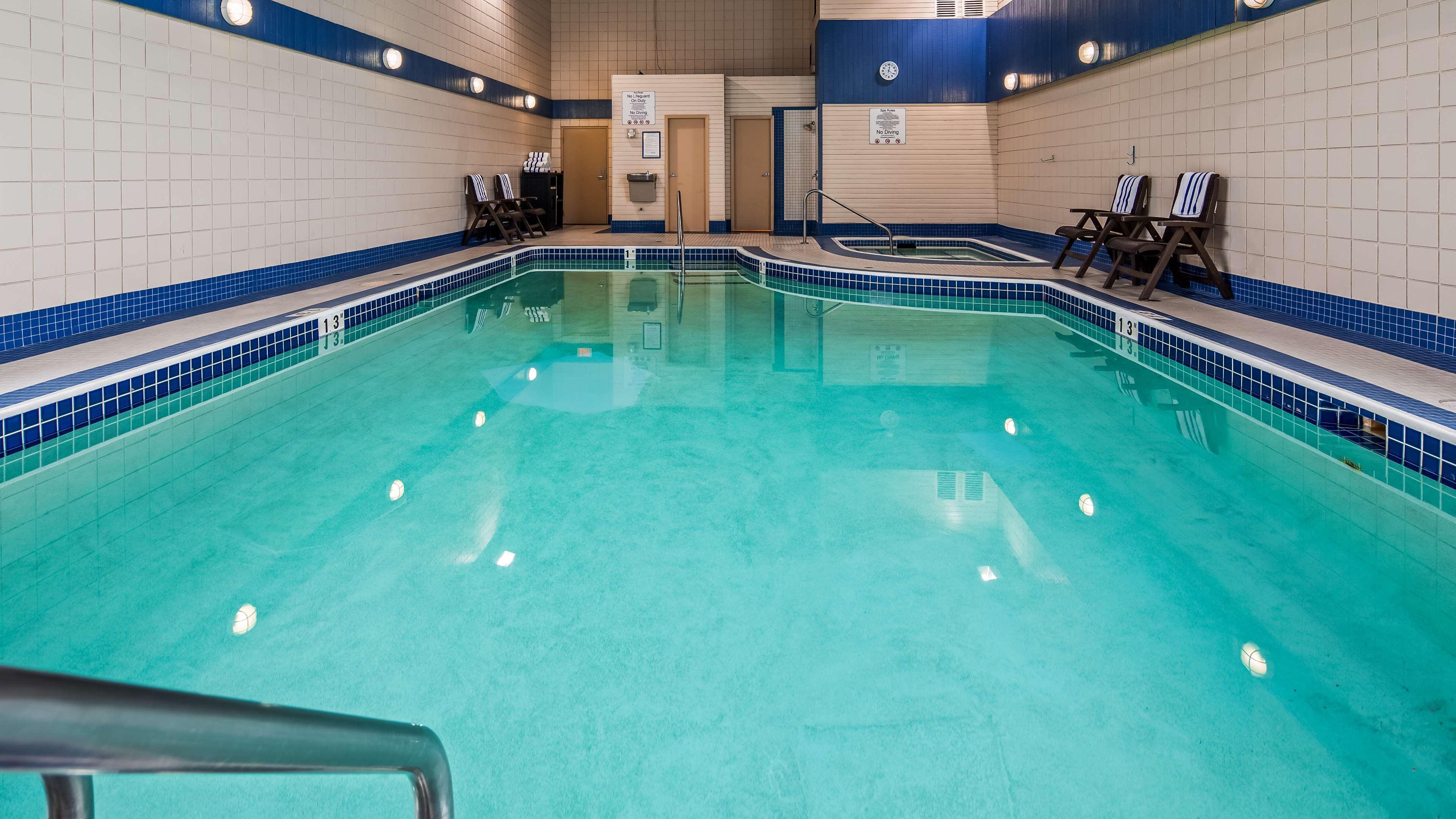 Western Regency And Conference Centre Hotel