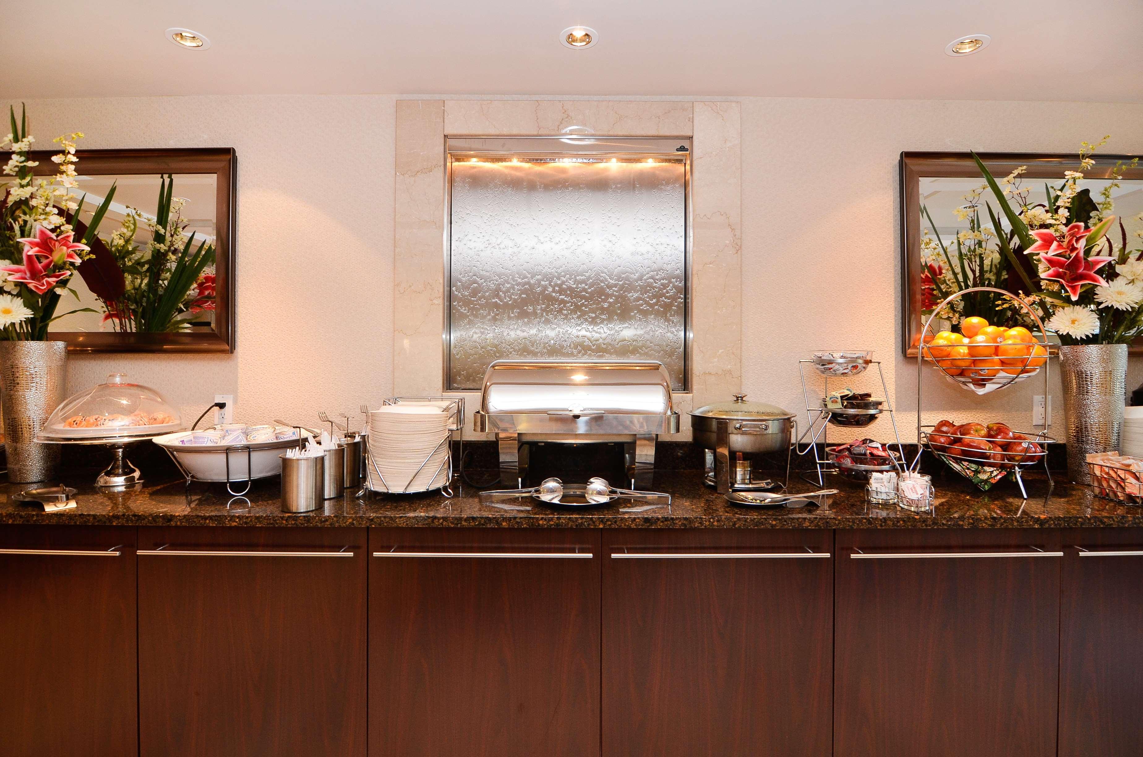 Western Regency And Conference Centre Hotel Abbotsford
