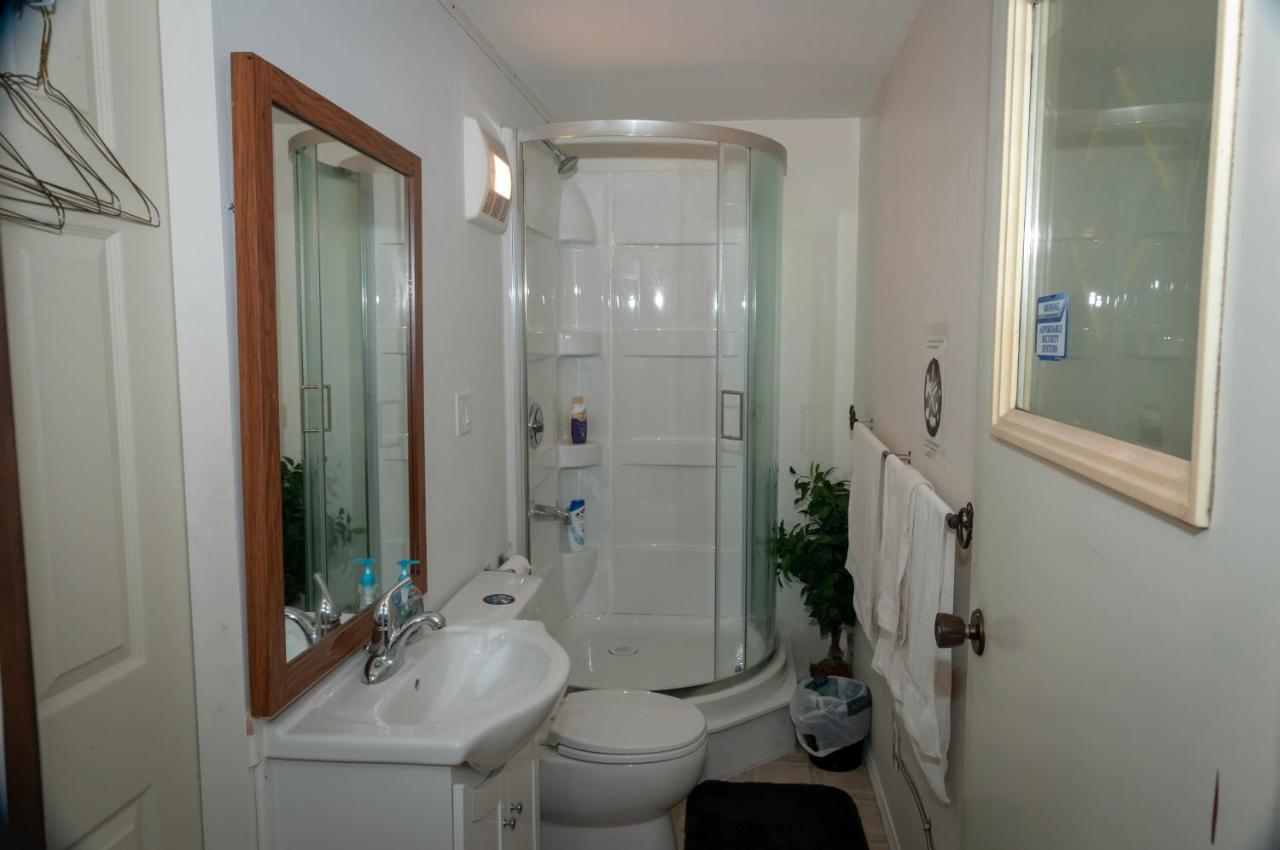 Guest - Private Retreat - J-1 Guest house Abbotsford