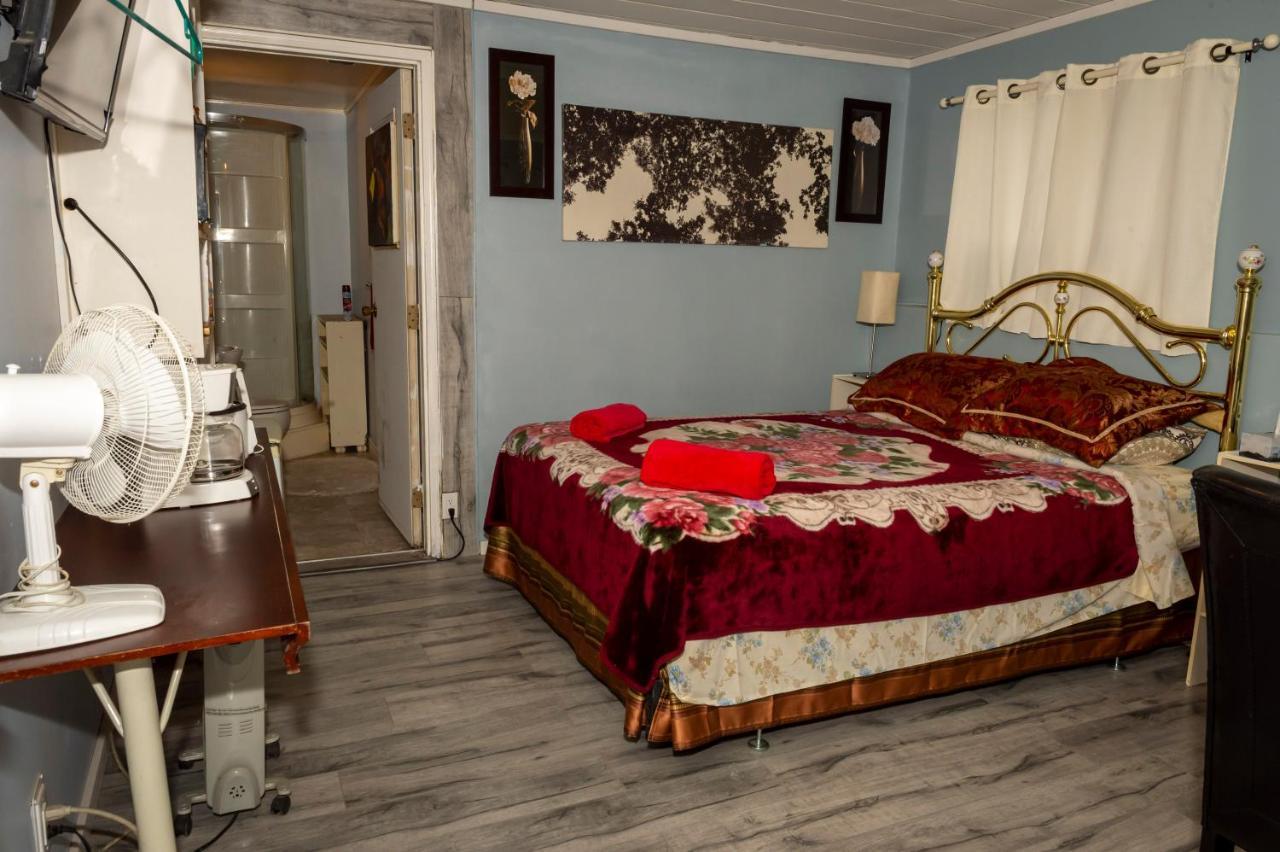 Guest - Private Retreat - J-1 Abbotsford