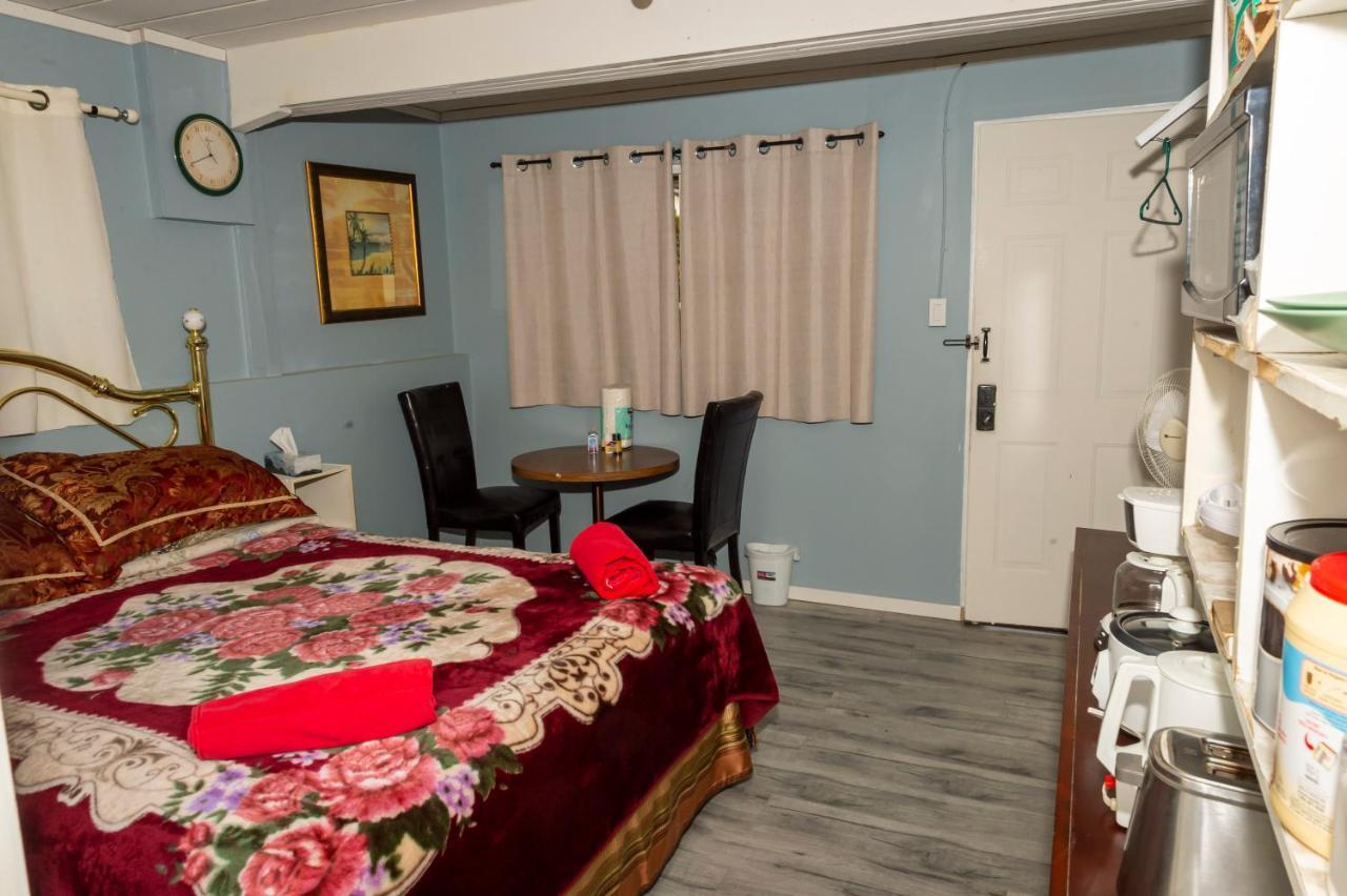 Guest - Private Retreat - J-1 Guest house *
