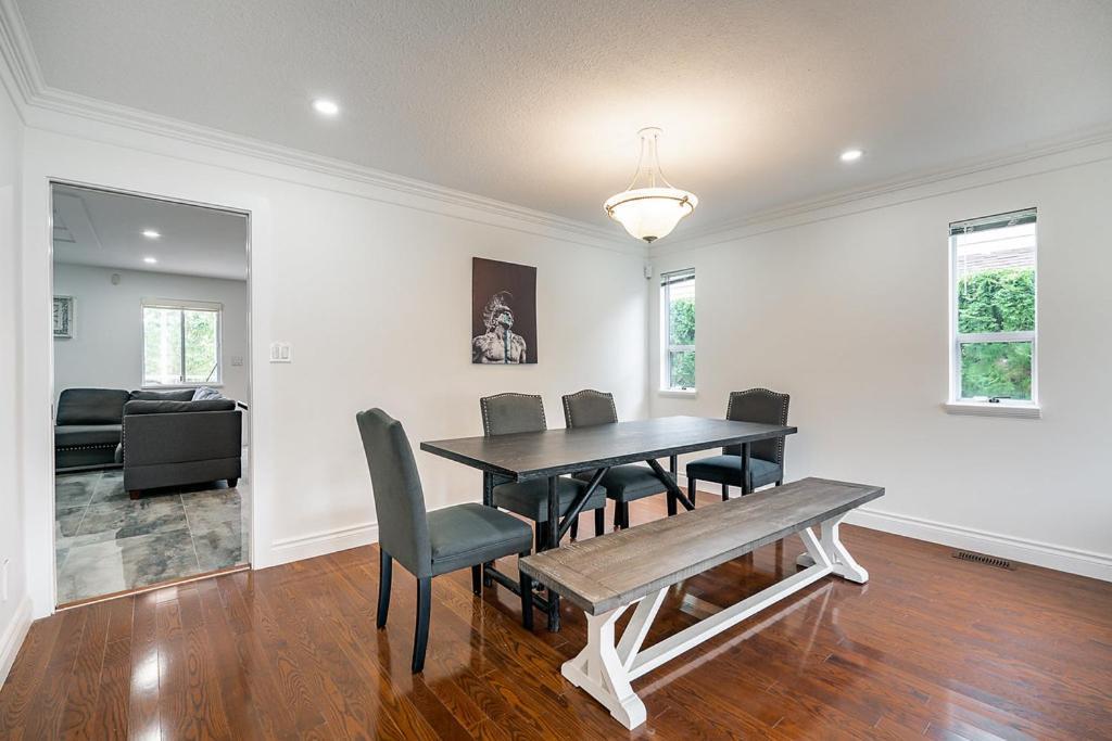 Holiday home Family By Airport Abbotsford