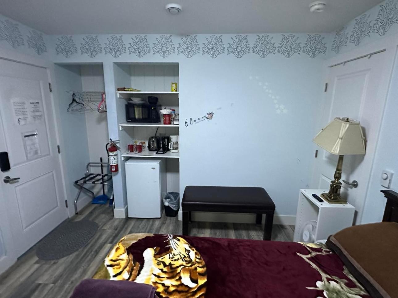 Guest - Private Retreat - J-1 Abbotsford