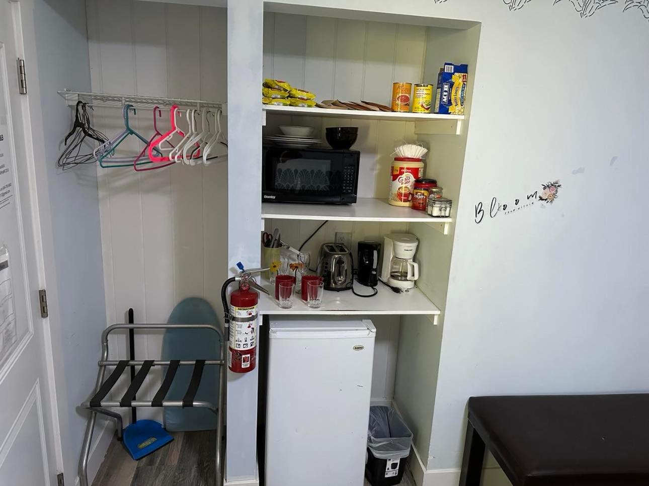 Guest house Guest - Private Retreat - J-1 *