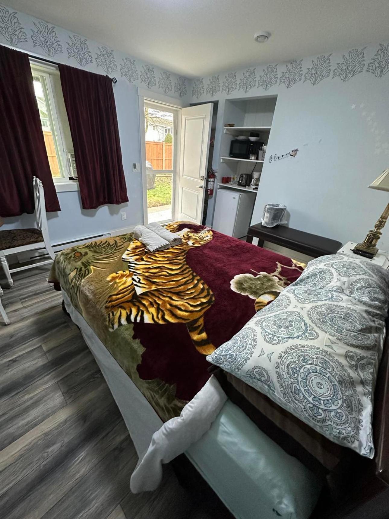 Guest - Private Retreat - J-1 * Abbotsford