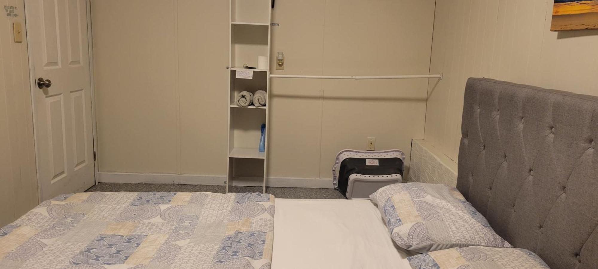 Farhad's Bed & Breakfast