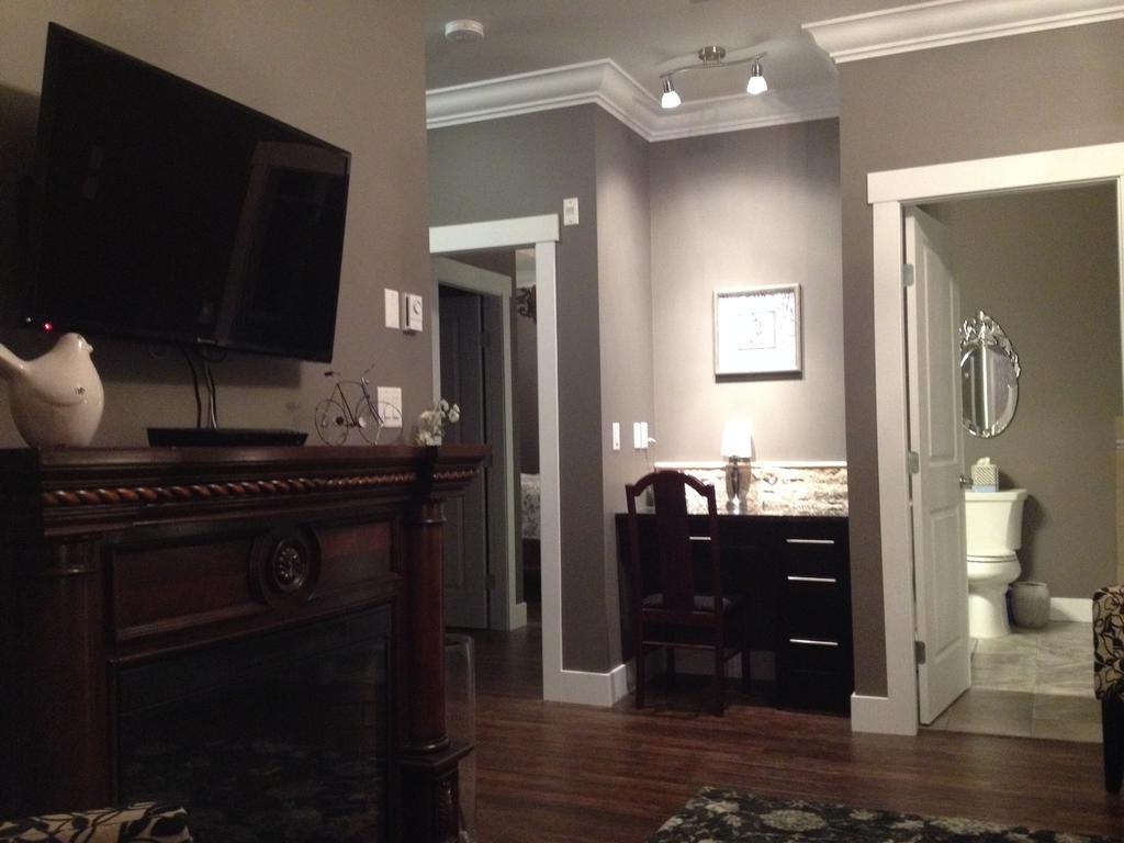 Brookside Inn