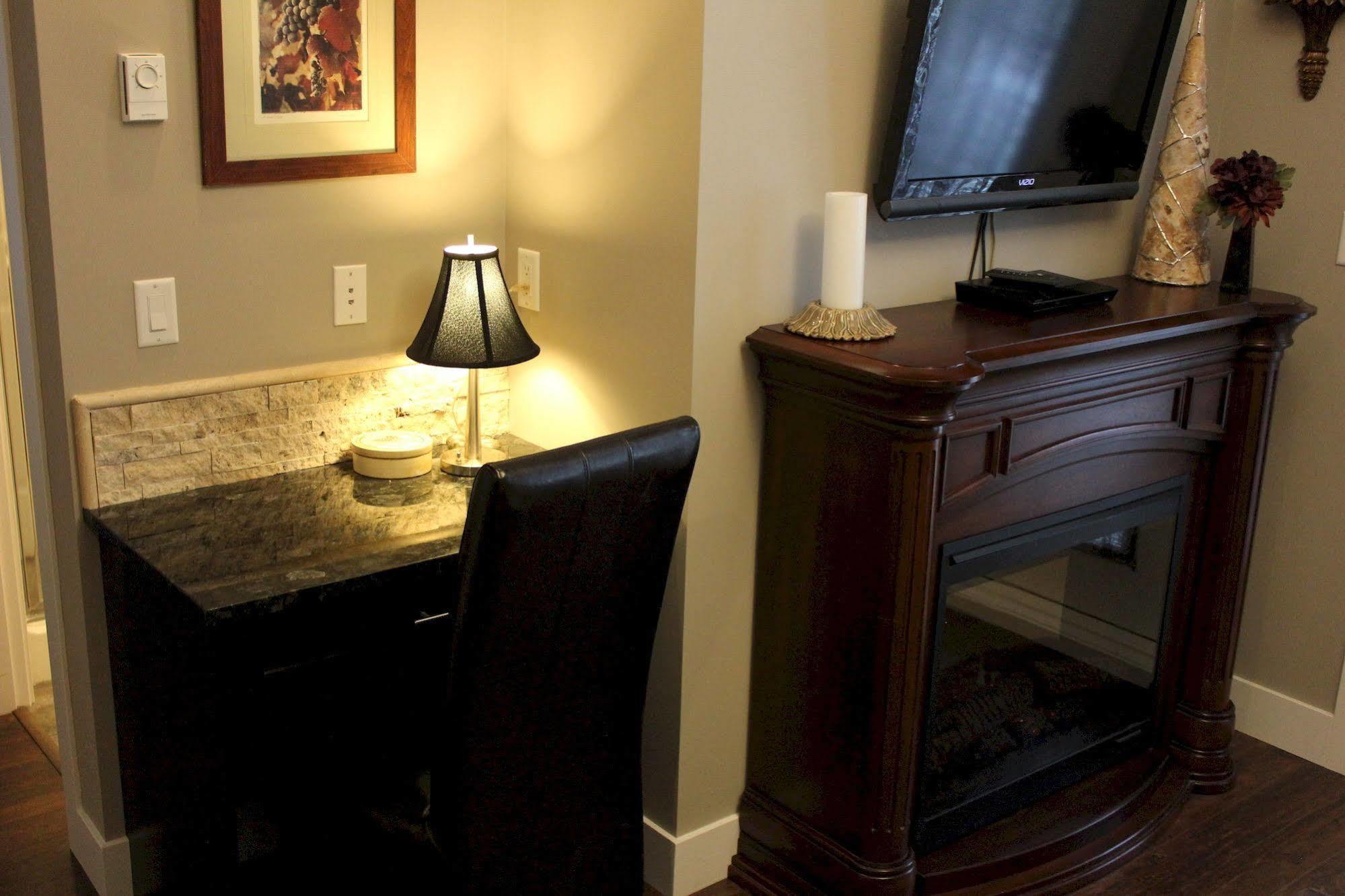 Brookside 5* Abbotsford