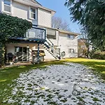 Anita\'S Bed & Breakfast Private Rooms Downstairs