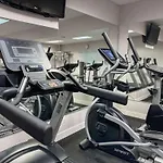 Coast Abbotsford Hotel & Suites