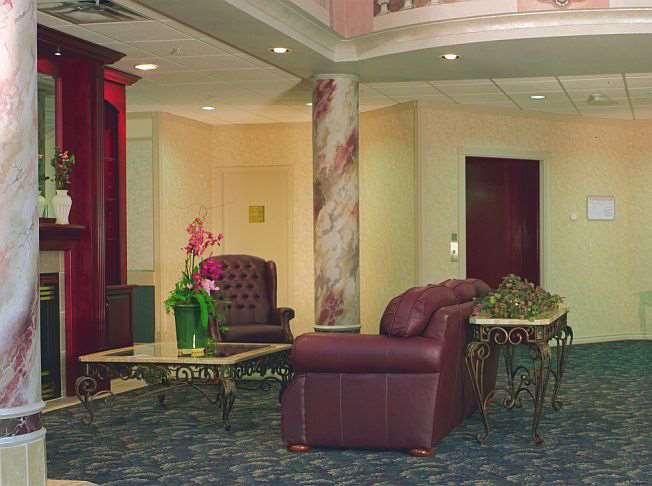 Coast & 3* Abbotsford