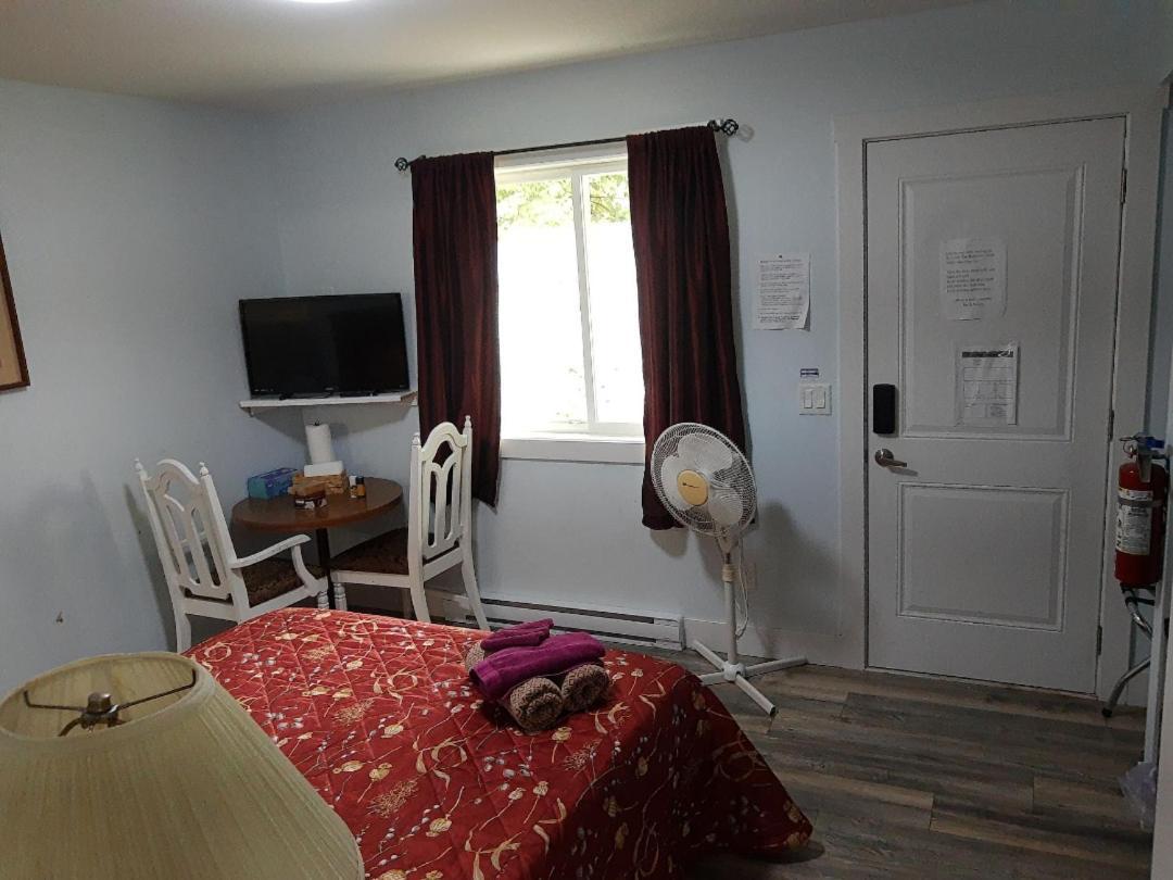 Guest Private Retreat For 2 Guests With Ac - 4 Units Available * Abbotsford