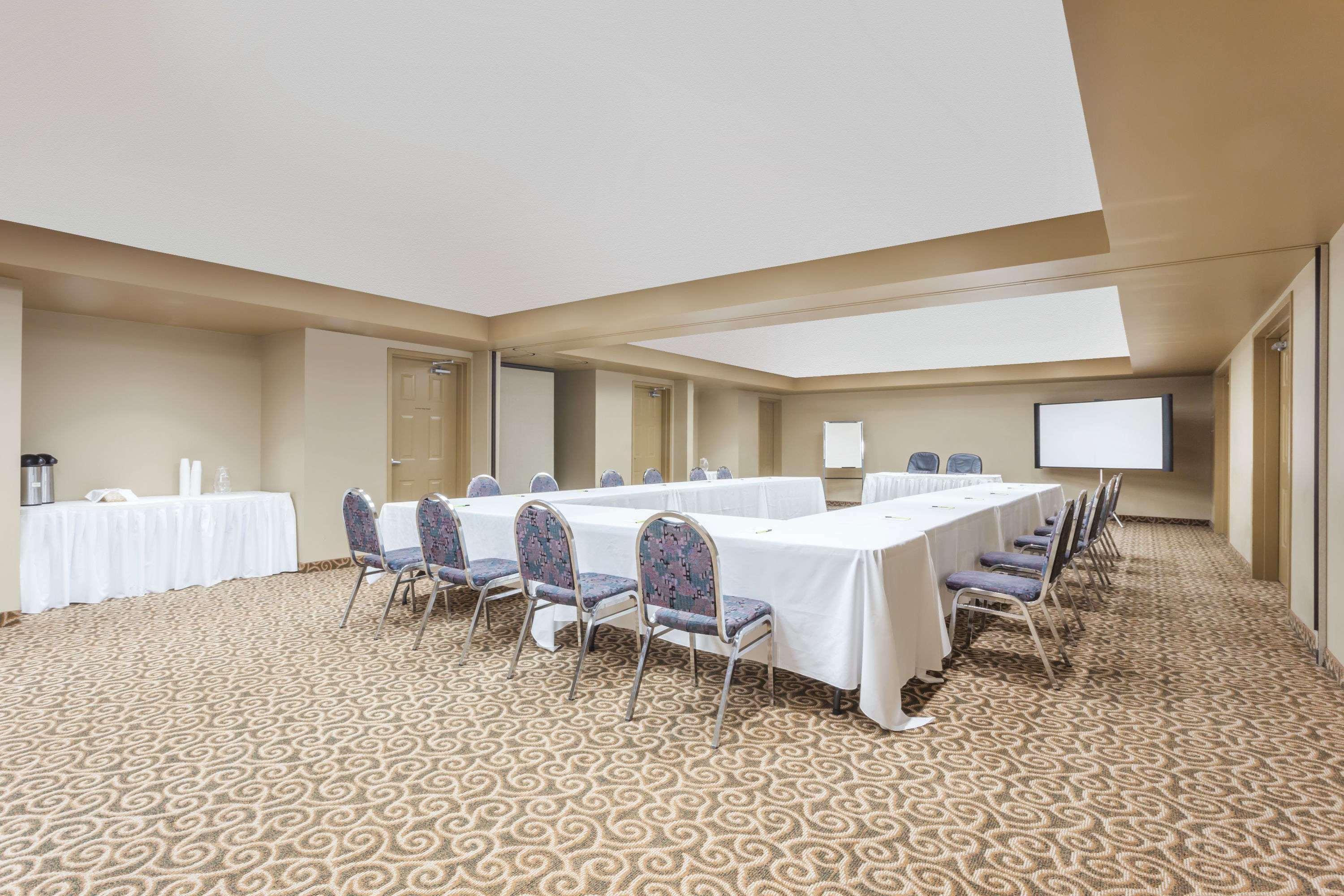 Super 8 By Wyndham Bc Abbotsford