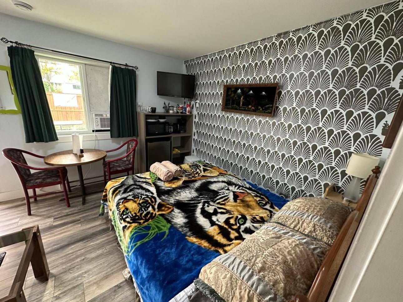 Guest - Private Retreat - J-1 * Abbotsford