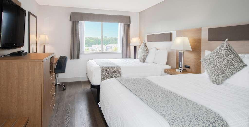 Coast & Hotel Abbotsford