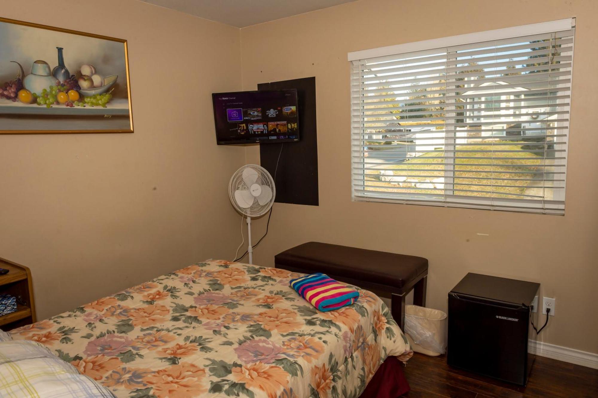 Bed & Breakfast Comfort In Fraser Valley 1 Abbotsford