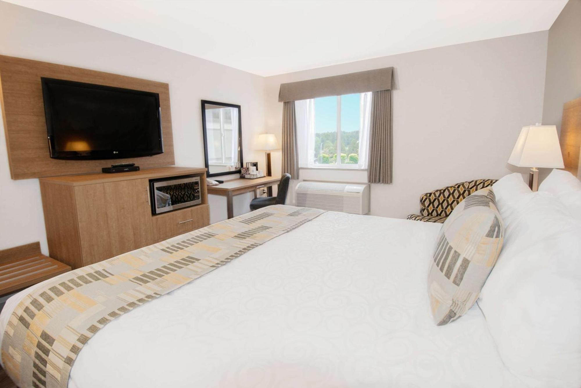 Coast & Hotel 3*