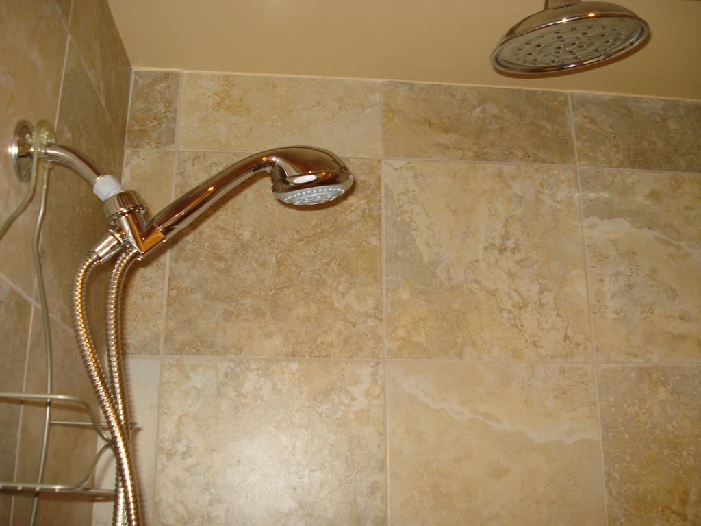 Clayburn Village Bed & Breakfast 3*