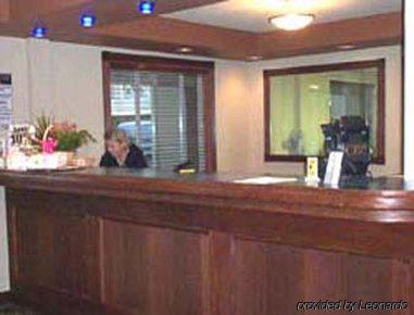 Super 8 By Wyndham Bc Hotel Abbotsford