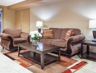 Super 8 By Wyndham Bc Hotel 2*