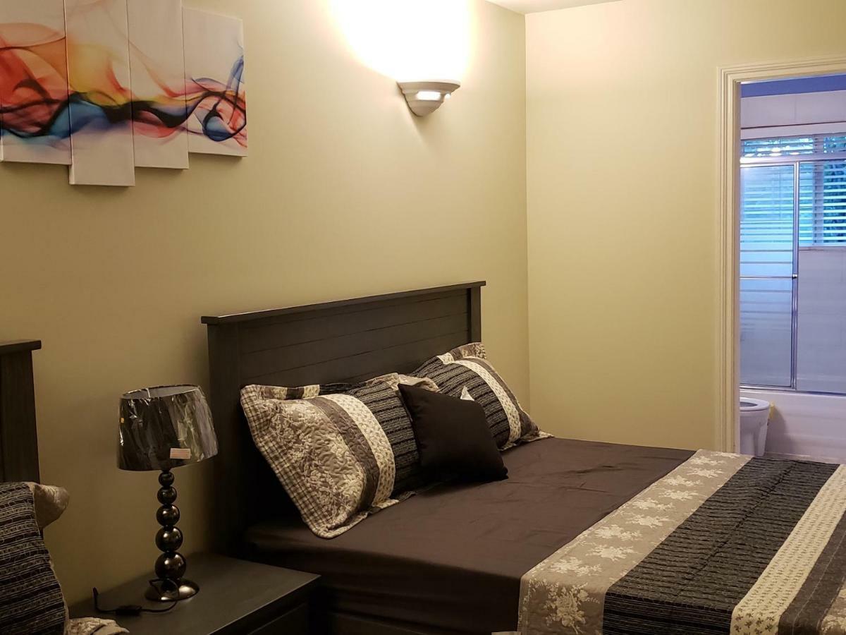 Farhad'S B&B * Abbotsford