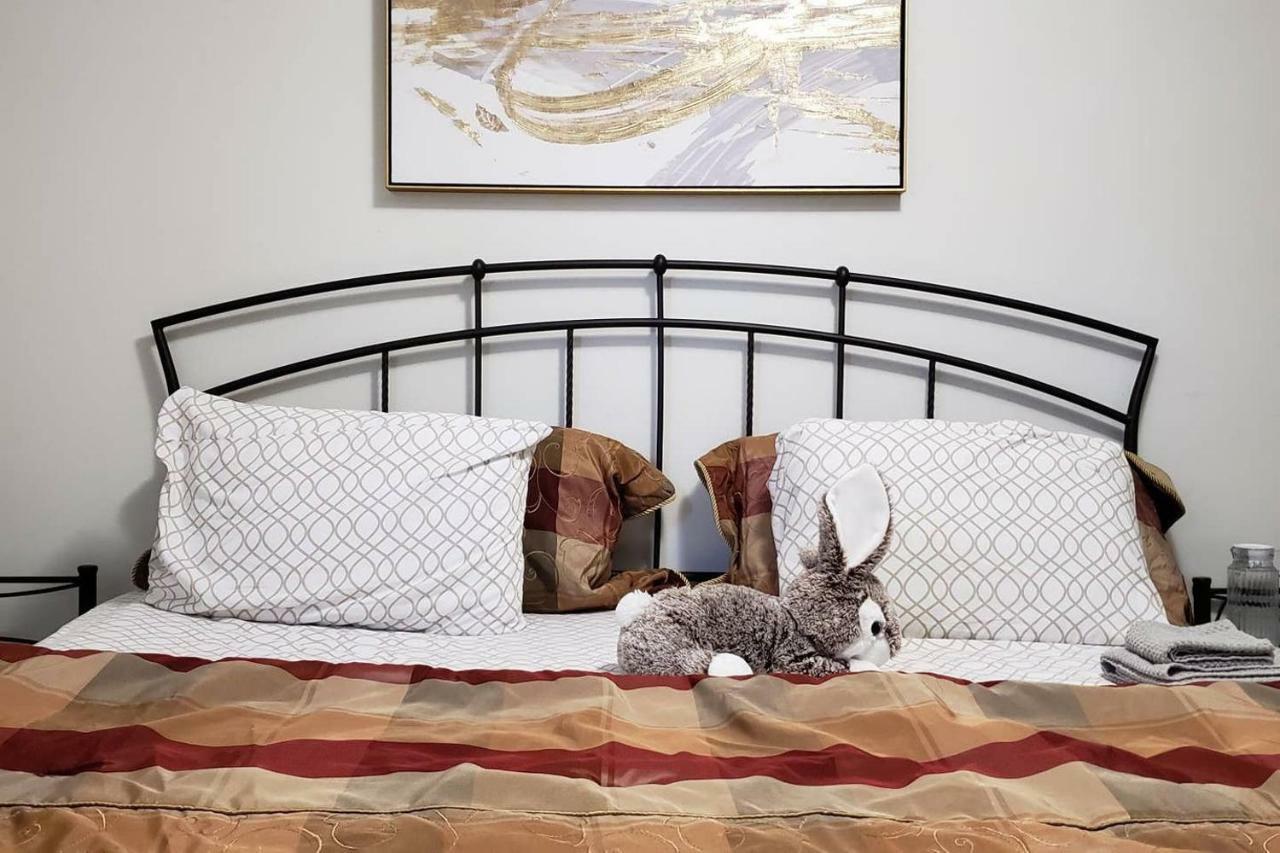 Farhad'S B&B *