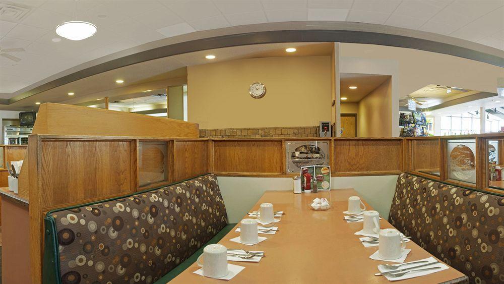 Travelodge By Wyndham Bakerview 3* Abbotsford