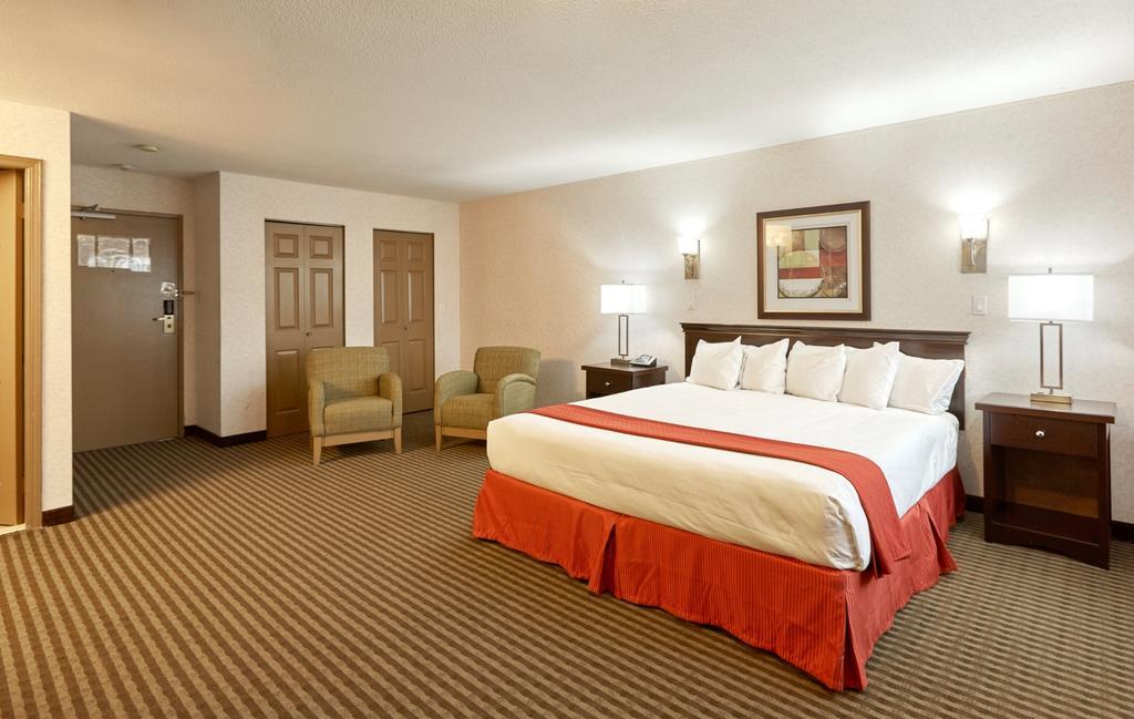 Ramada By Wyndham