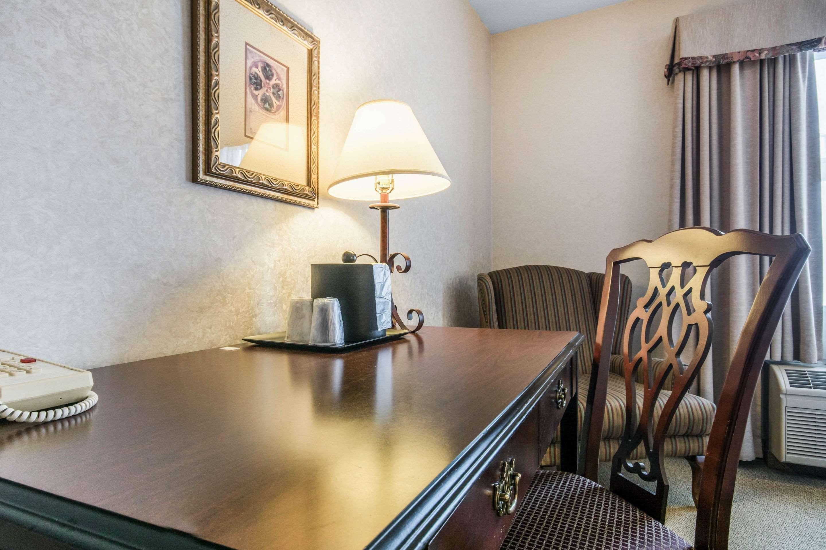 Clarion & Conference Centre 3*