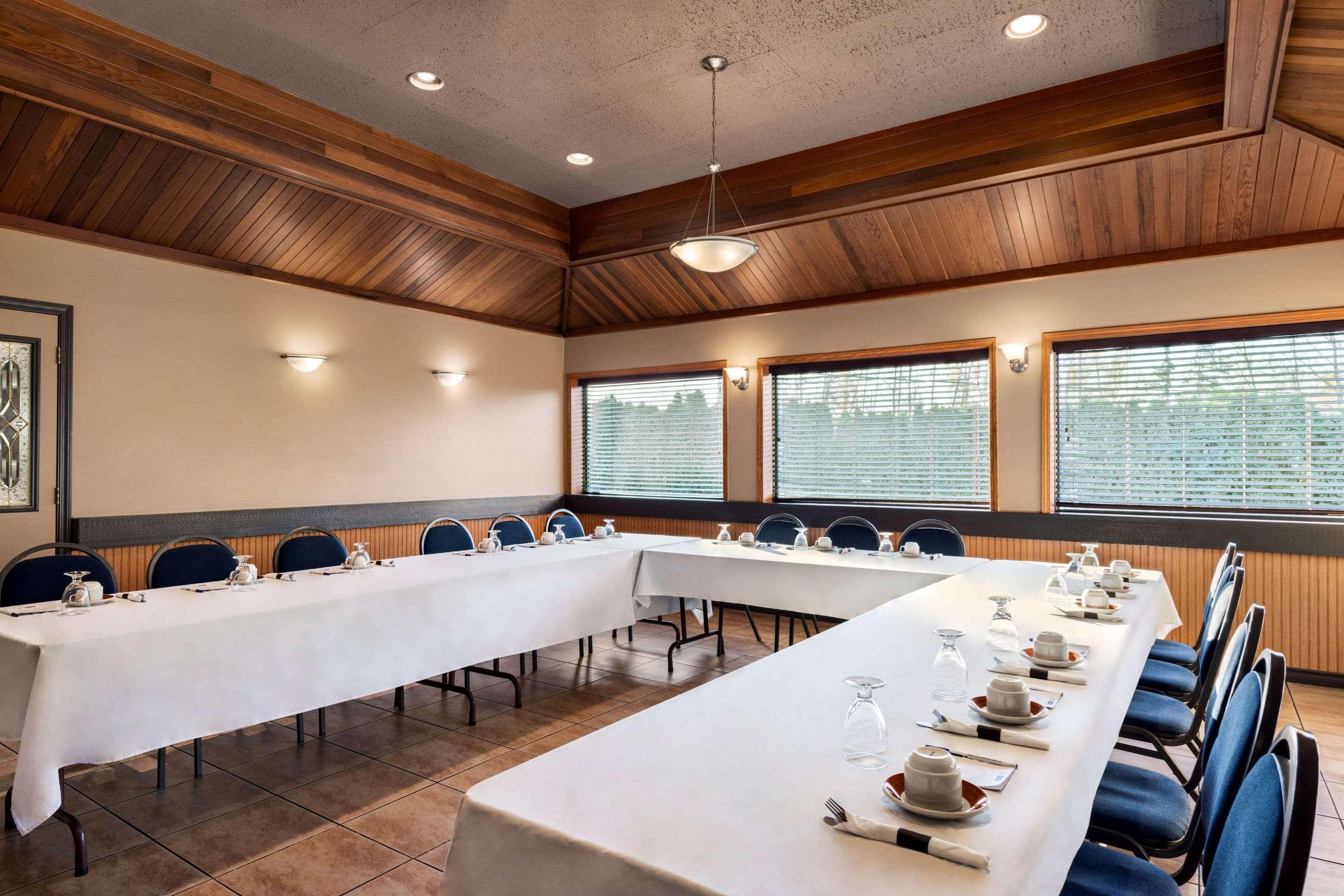Travelodge By Wyndham Bakerview Abbotsford