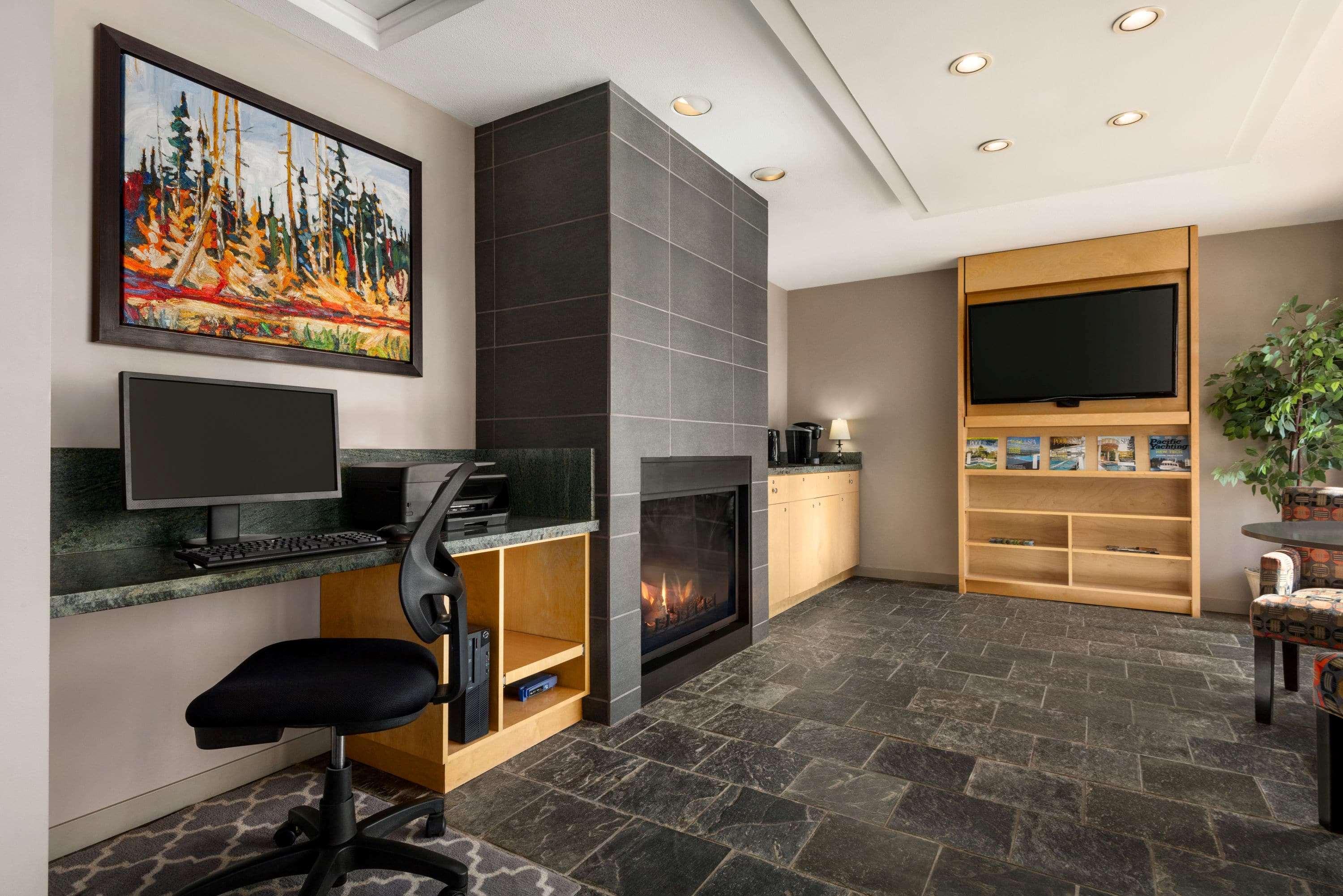 Travelodge By Wyndham Bakerview Hotel