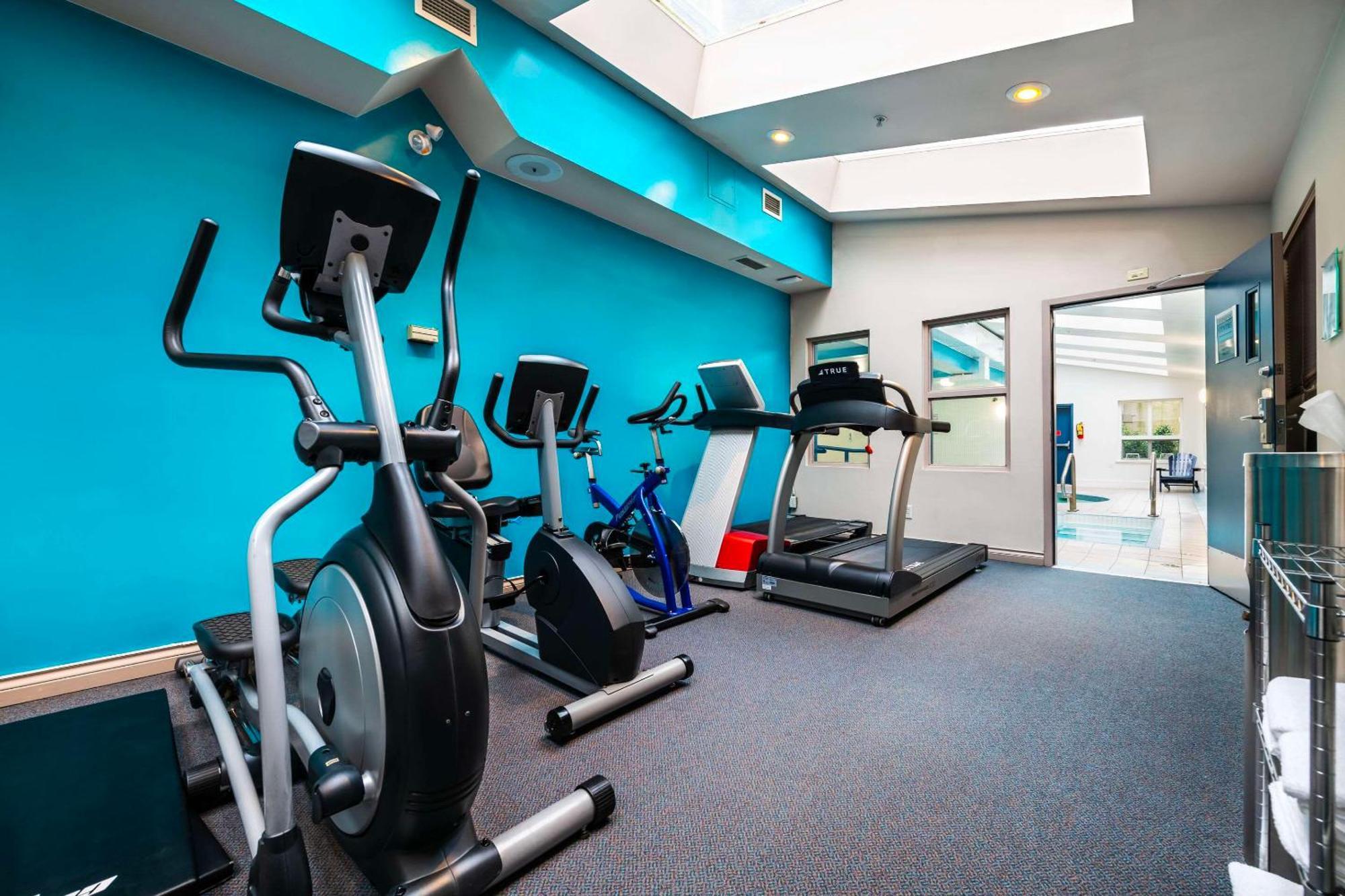 Clarion & Conference Centre Hotel 3*