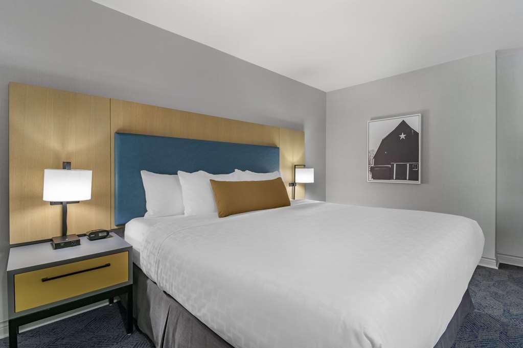 Clarion & Conference Centre 3*