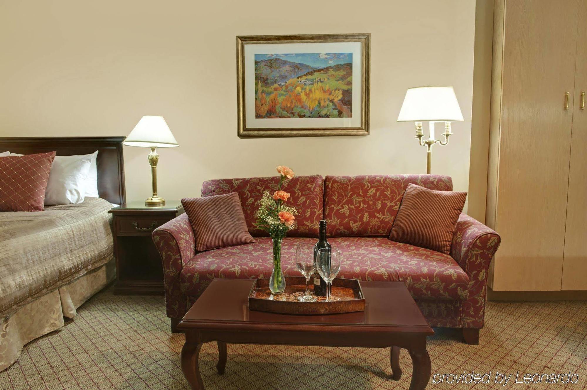 Travelodge By Wyndham Bakerview Hotel Abbotsford