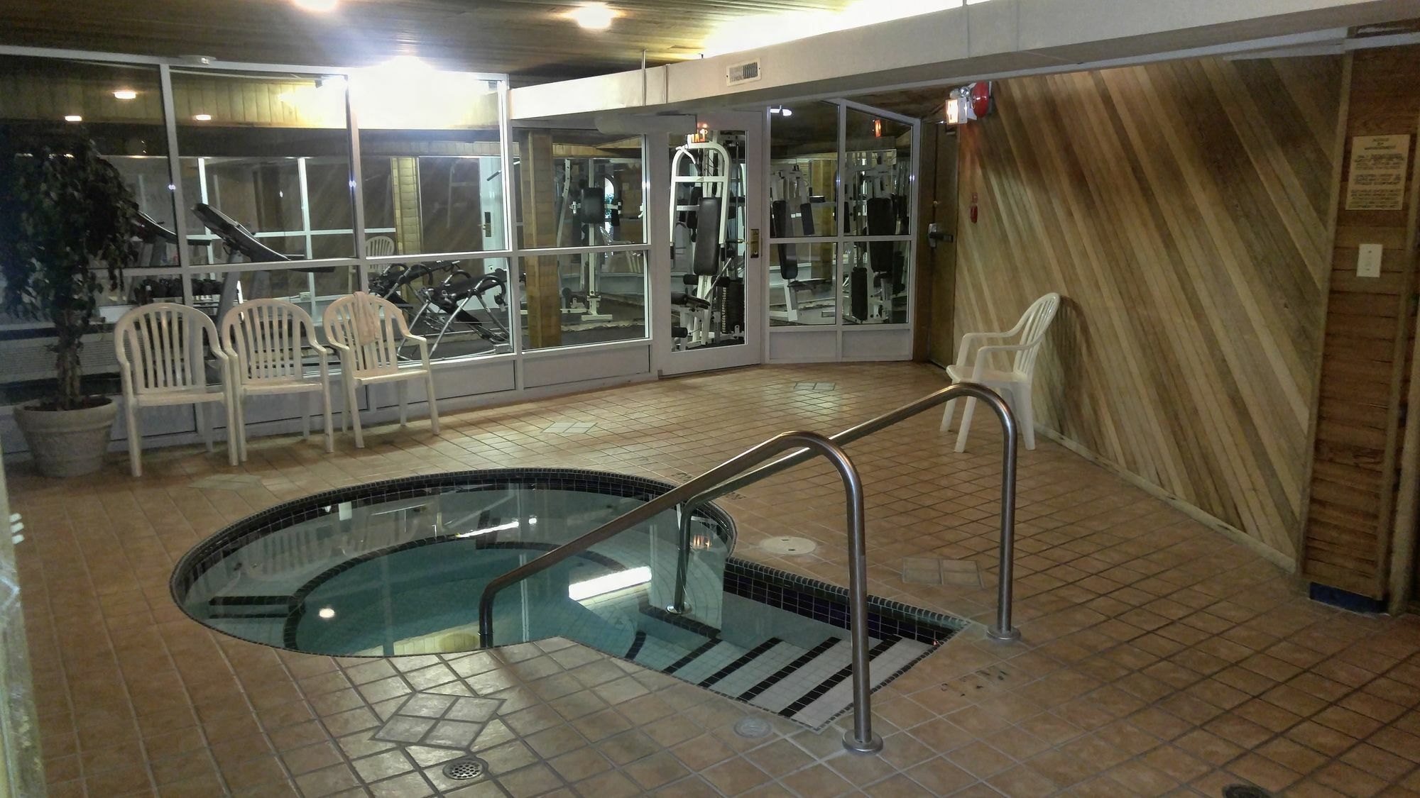 Ramada By Wyndham Hotel 3*