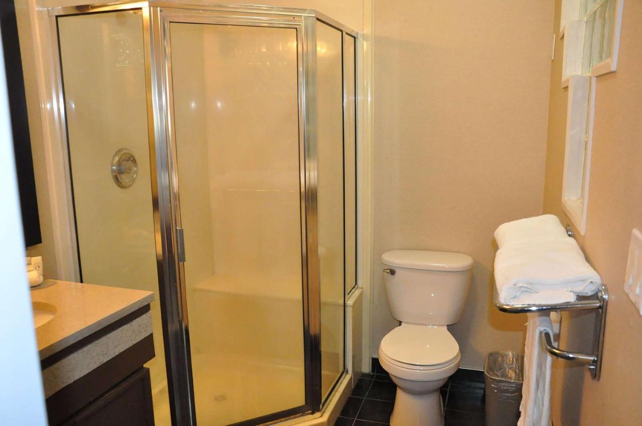 Hotel Ramada By Wyndham 3*