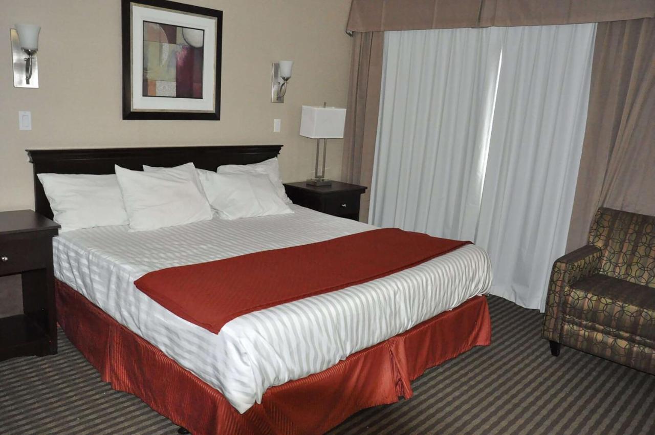 Ramada By Wyndham 3*